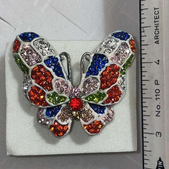 ❗5 For $2️⃣5️⃣ Bundle Sale❗ Butterfly Cocktail Ring - Picture 3 of 4